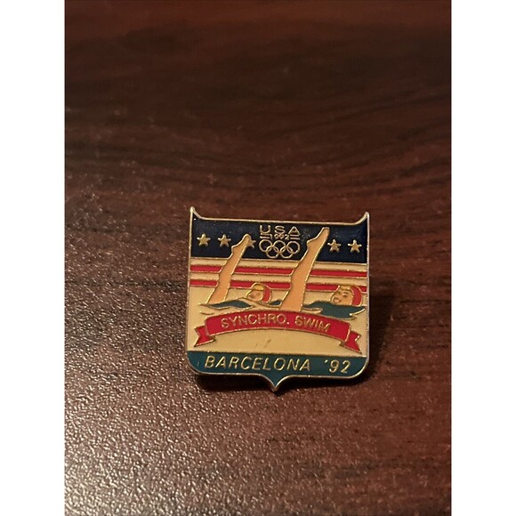 Olympic Games 1992 Barcelona Team USA Synchronized Swimming Lapel Hat Pin - Picture 1 of 3